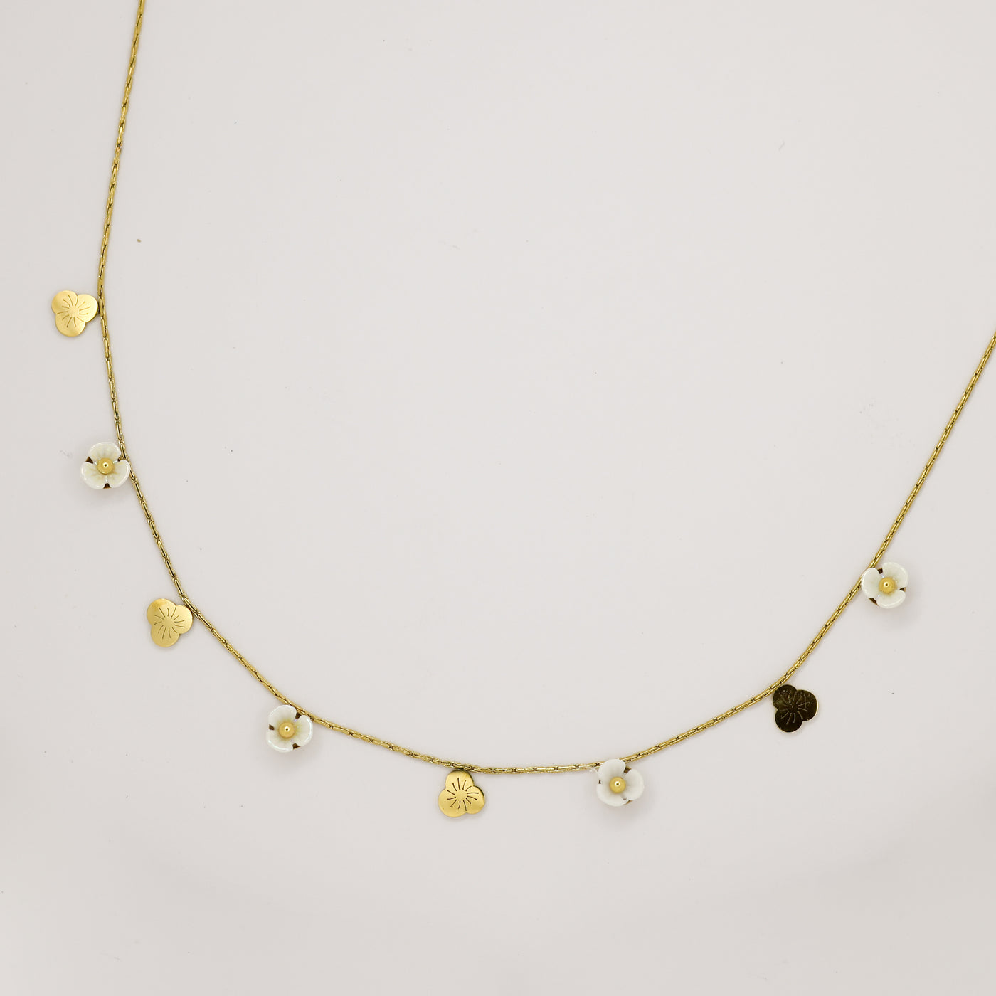 Gold and White Flower Necklace For Women and Girl's