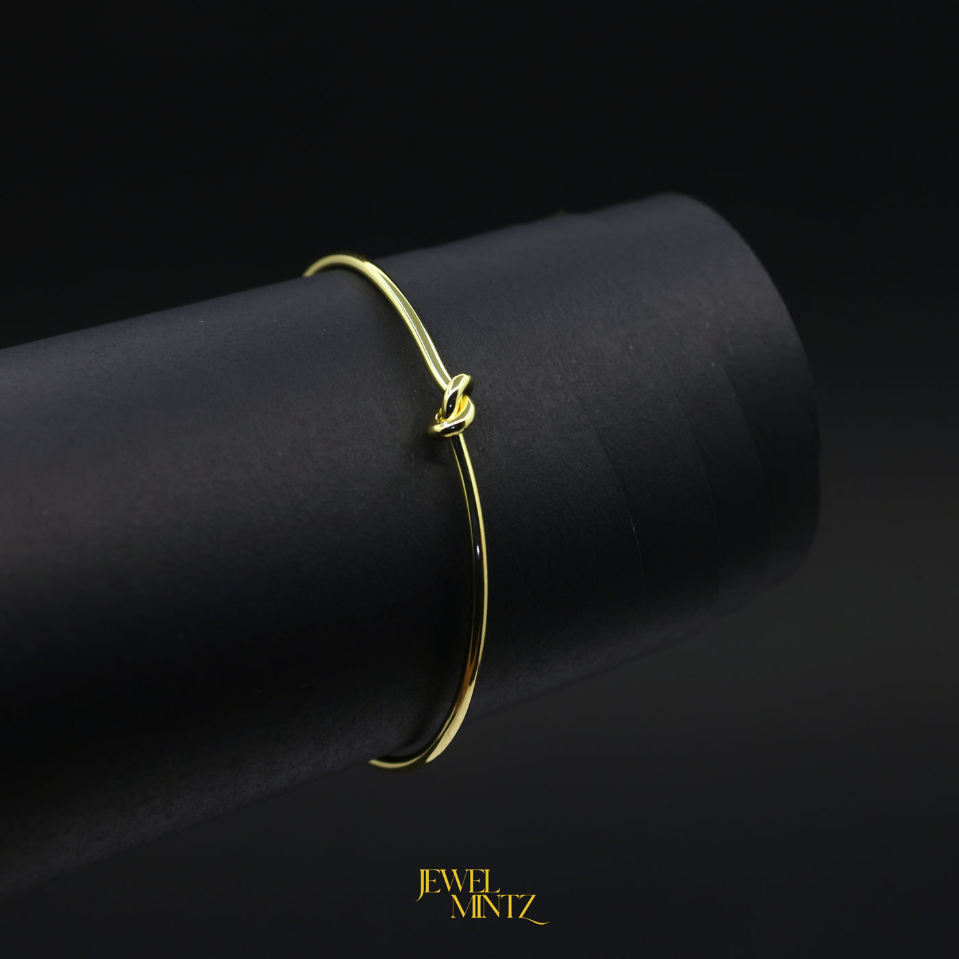 Minimalist Anti-Tarnish Gold Knot Bracelet for Women – Adjustable & Elegant | Jewel Mintz