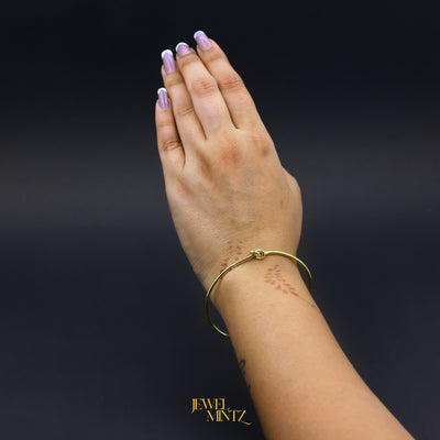 Minimalist Anti-Tarnish Gold Knot Bracelet for Women – Adjustable & Elegant | Jewel Mintz